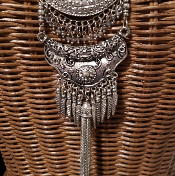 Silver fringe long necklace - Picture 3 of 5